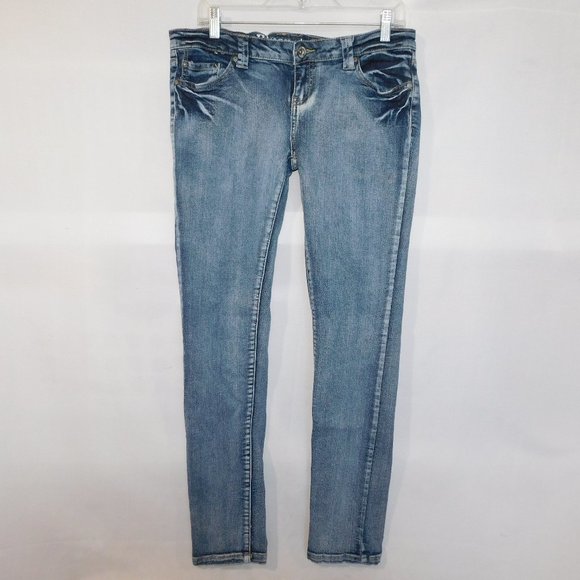Bluenotes Denim - Bluenotes Womens 32 x 31" low Rise Skinny blue Jeans ** READ